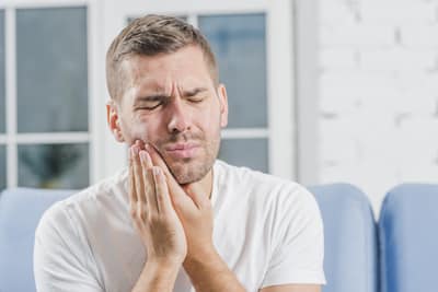 causes toothache symptoms