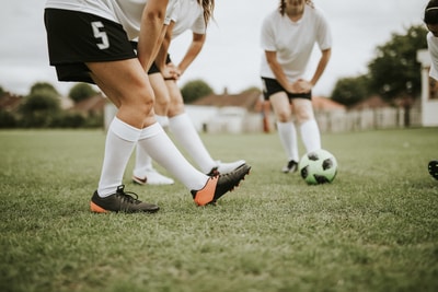 should i wear a mouthguard while playing sports